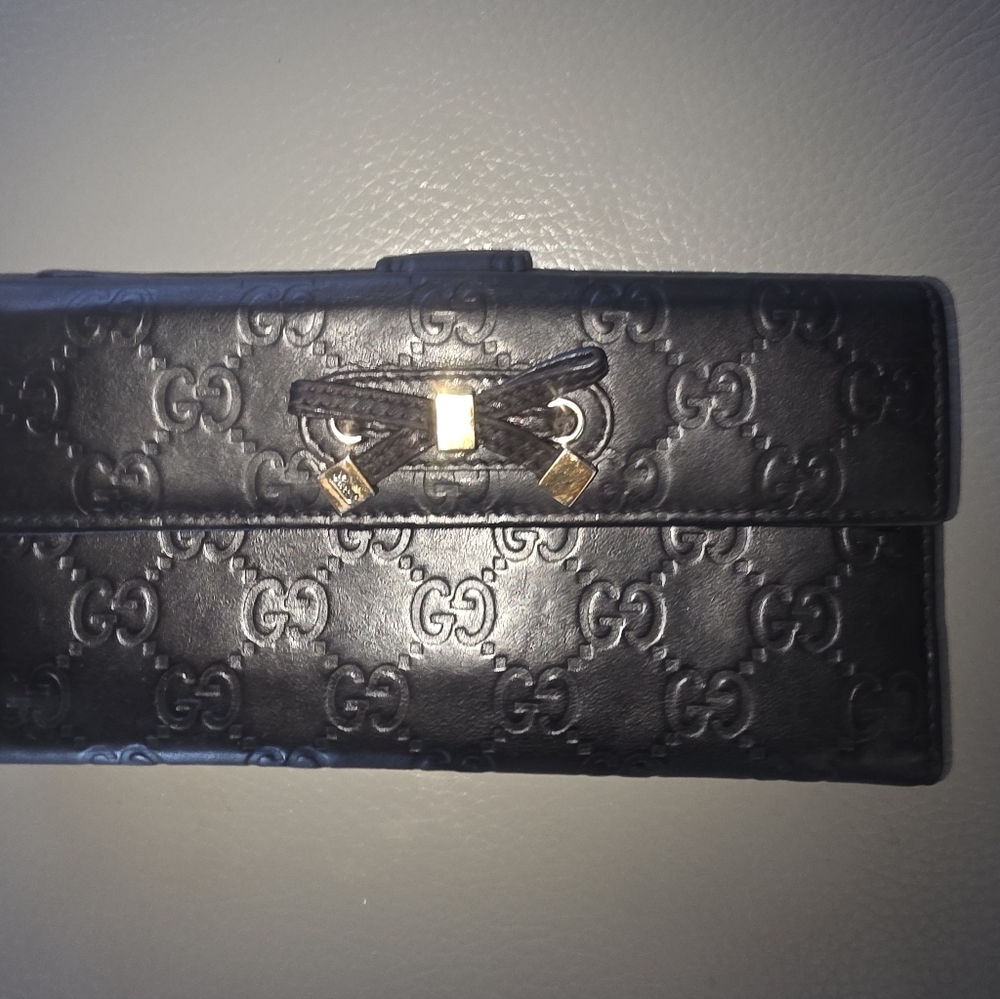 GUCCI Black Guccissima Leather Continental Wallet/Crossbody..EUC. - Picture 4 of 9